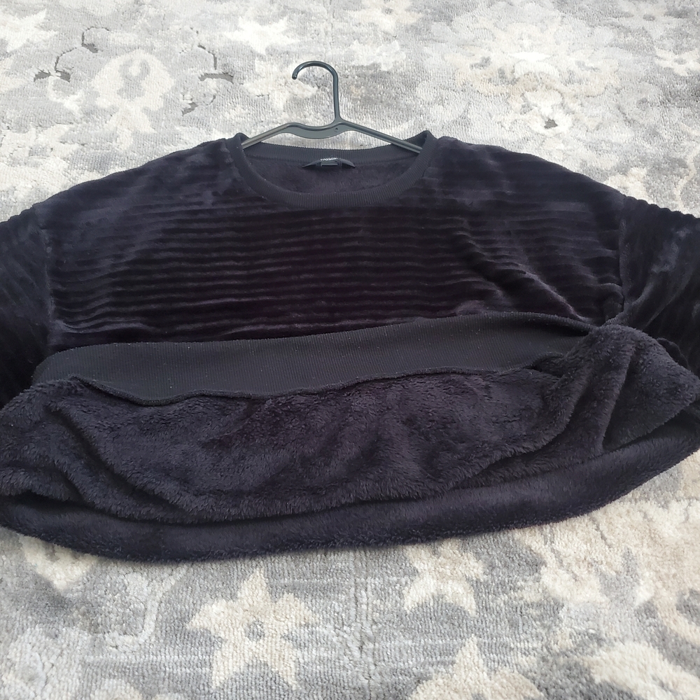 Simply Vera Vera Wang Black Faux Fur Sweater Size XXL Very Soft